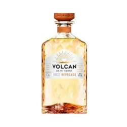 Volcan Reposado tequila 40% 0,7l